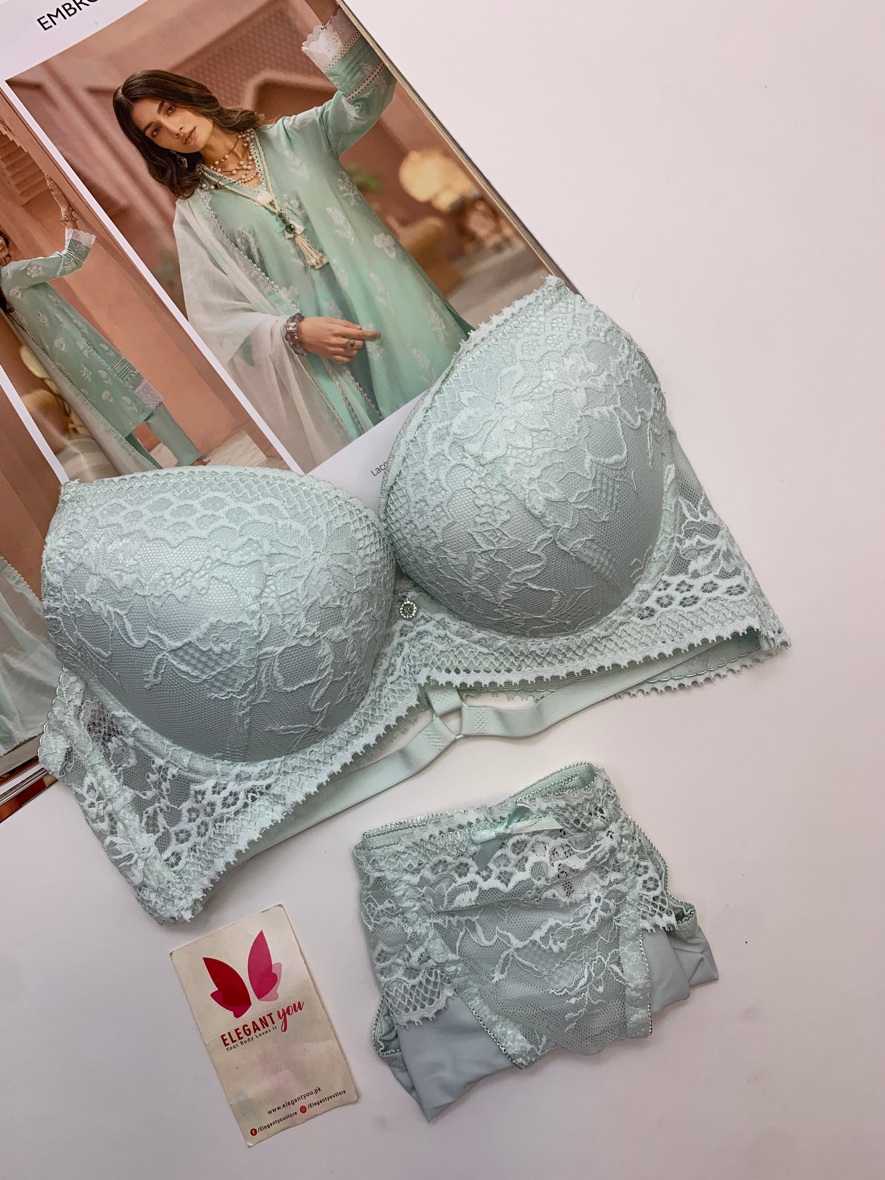 Bridal Lace Pattern Padded Pushup Wire Bra & Matching Underwear (009)
