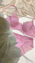 Beautiful Lace Underwire Bra and Panty Set