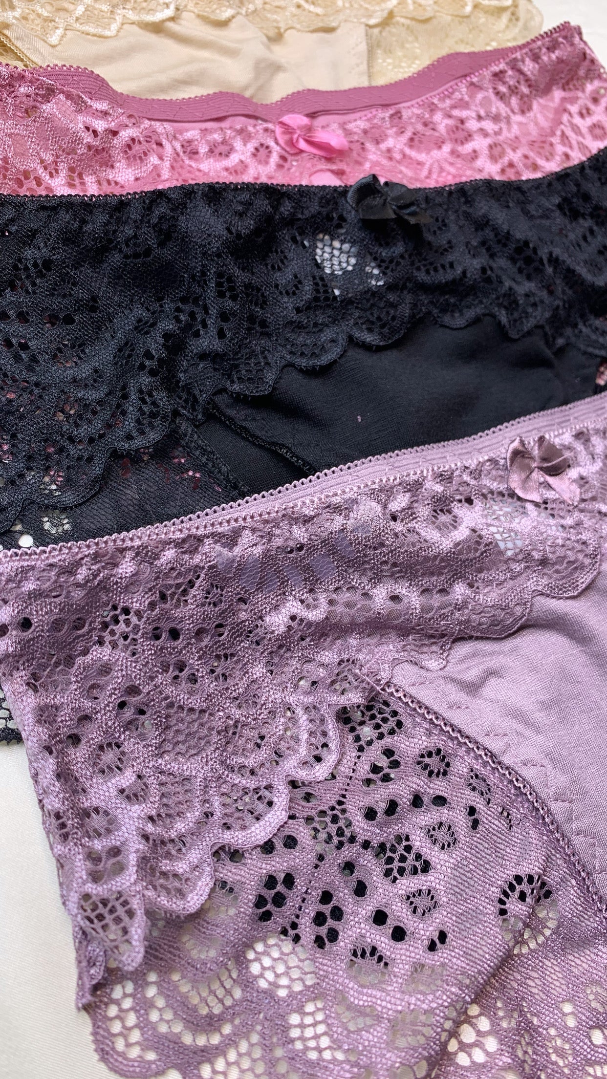 Beautiful Lace Underwire Bra and Panty Set